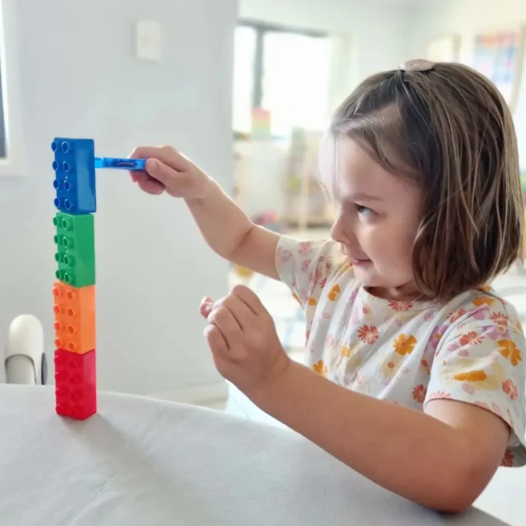 How the Six Bricks Method Takes Children Away from Screens and Gives Them Learning Through Play